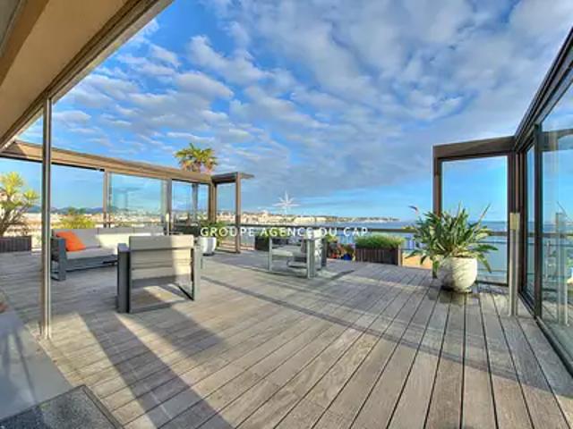 Fréjus 83600 Achat / Vente appartement 3 pièces t3 au dernier étage