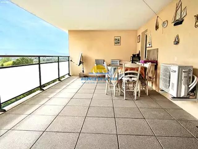 Fréjus 83600 Achat / Vente appartement 3 pièces t3 au dernier étage