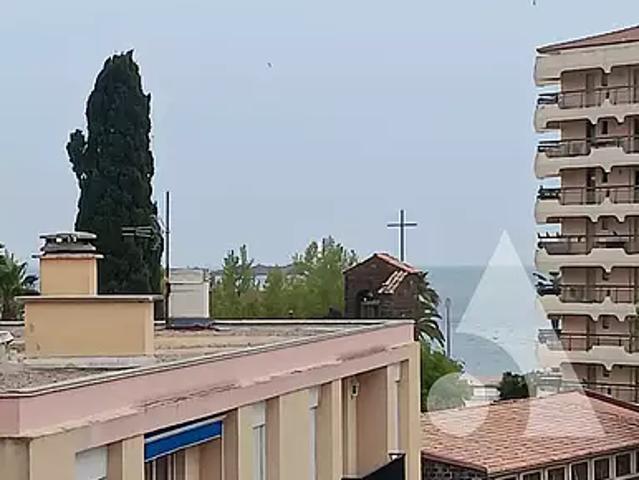 Fréjus 83600 Achat / Vente appartement 3 pièces t3 au dernier étage terrasse