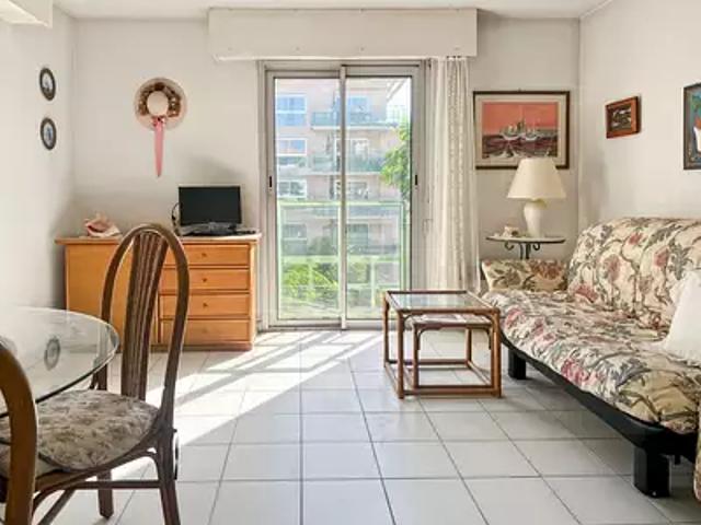 Fréjus 83600 Achat / Vente appartement 1 pièce t1 terrasse