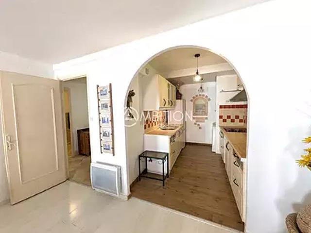 Fréjus 83600 Achat / Vente appartement 2 pièces t2 au dernier étage