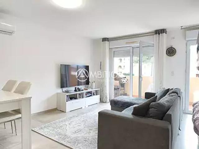 Fréjus 83600 Achat / Vente appartement 2 pièces t2 piscine terrasse