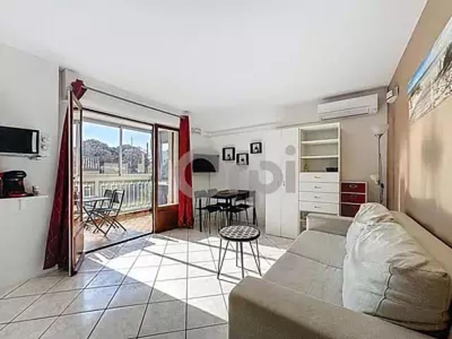 Fréjus 83600 Achat / Vente appartement 2 pièces t2 terrasse cave