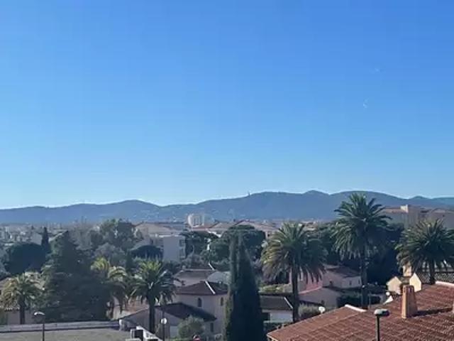 Fréjus 83600 Achat / Vente appartement 2 pièces t2 terrasse parking