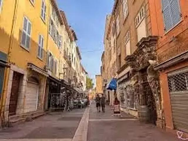 Fréjus 83600 Achat / Vente divers