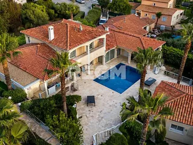 Fréjus 83600 Achat / Vente maison 12 pièces t12