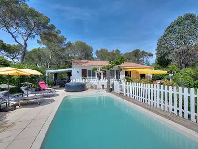 Fréjus 83600 Achat / Vente maison 4 pièces t4 au dernier étage piscine