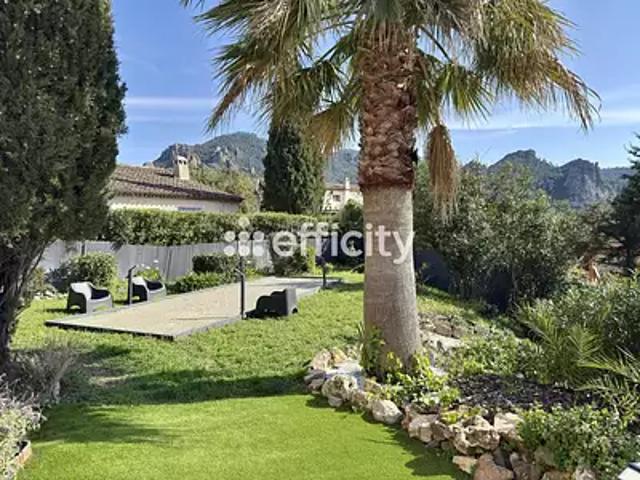 Les Adrets de l'Estérel 83600 Achat / Vente maison 5 pièces t5 piscine cave