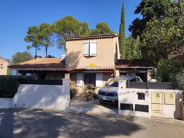 Fréjus 83600 Achat / Vente maison 5 pièces t5