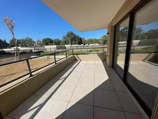 Fréjus 83600 Location appartement 2 pièces t2 terrasse