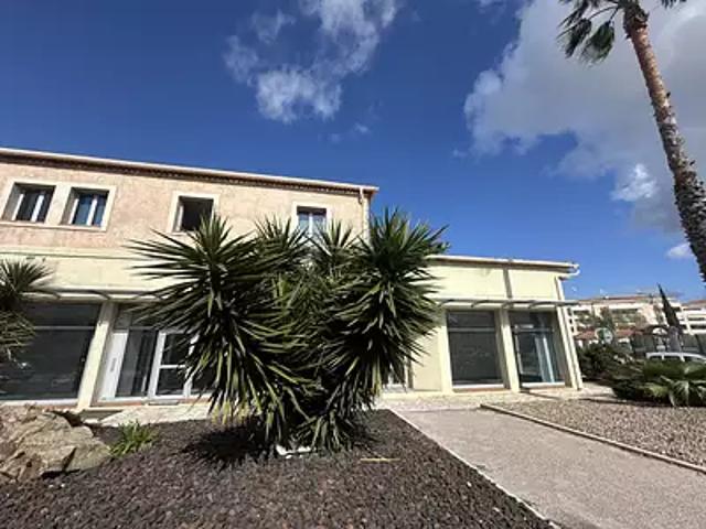 Fréjus 83600 Location divers