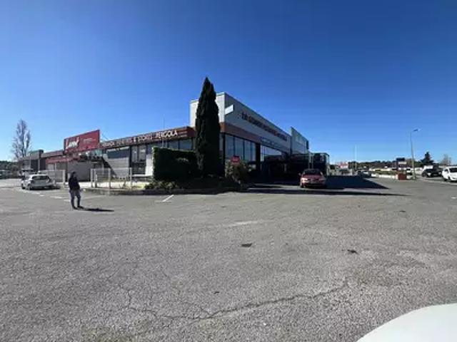 Fréjus 83600 Location divers