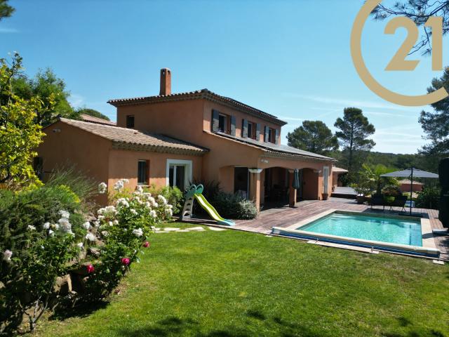 FREJUS 83600 Superbe villa de 6 pièces avec piscine