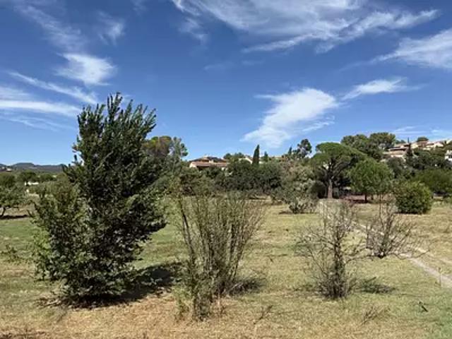 Fréjus 83600 Programme neuf terrain neuf à vendre