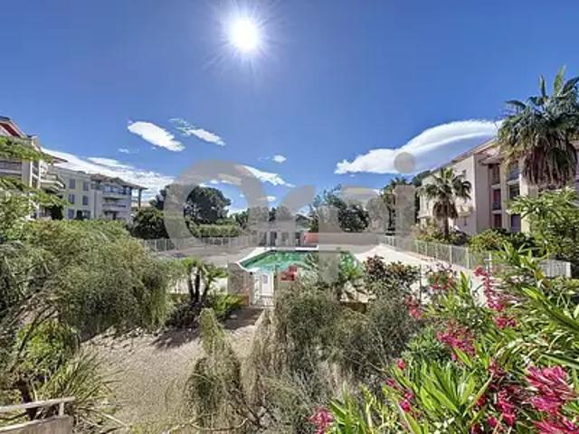 Saint Aygulf 83370 Achat / Vente appartement 3 pièces t3 piscine terrasse