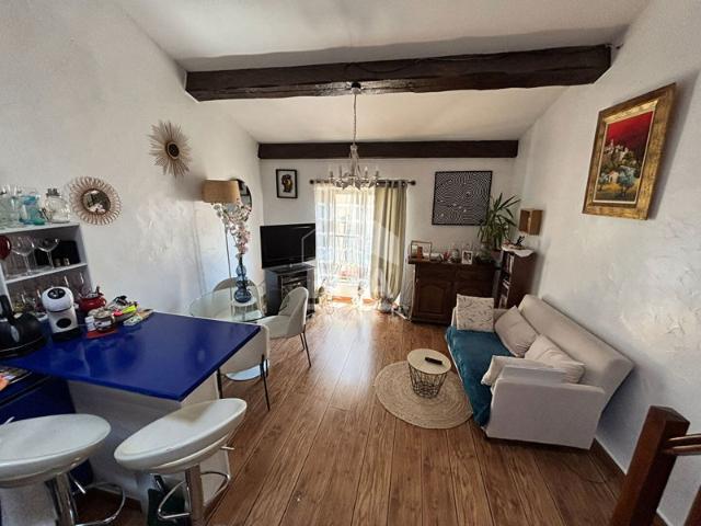 FREJUS A vendre Charmant Studio en Dernier Étage au Coeur du Centre Ville