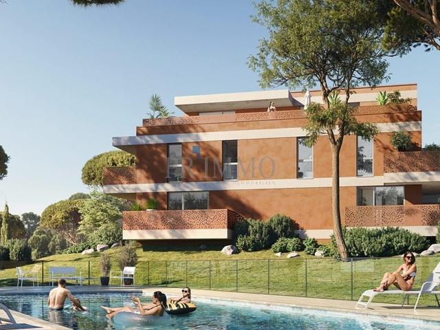 Fréjus Appartement T3 dernier étage avec terrasse 107 m2, 3. 66m² Fréjus
