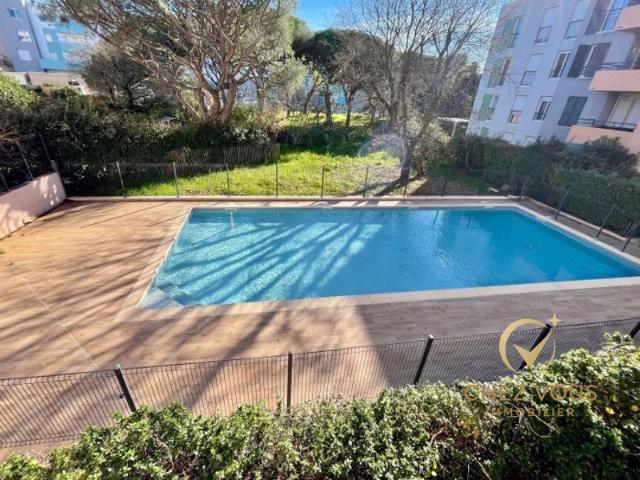 FREJUS F3 DERNIER ETAGE, 2017, TERRASSE, SUD, 2 BOX EN SOUS SOL
