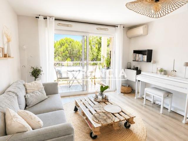 Fréjus, joli appartement 2 pièces plein sud, parking privatif, résidence de standing