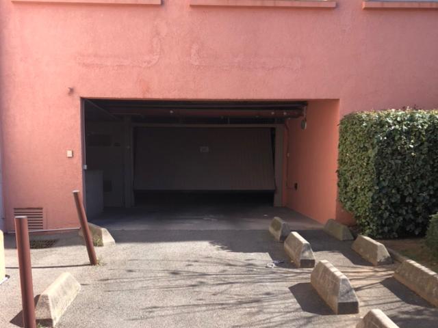 Fréjus Location Parking / Garage 83