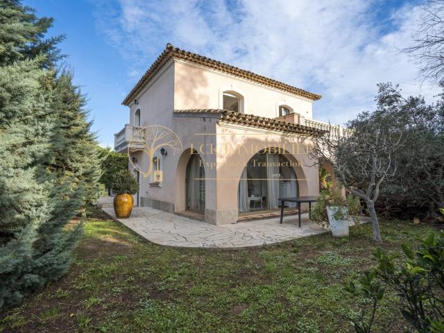 Fréjus Maison de caractère avec appartement indépendant