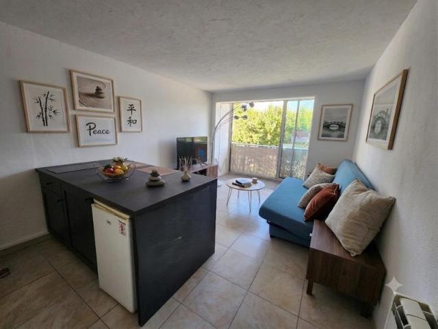 Fréjus Studio de 24 m2 avec parking, cave et loggia Rési