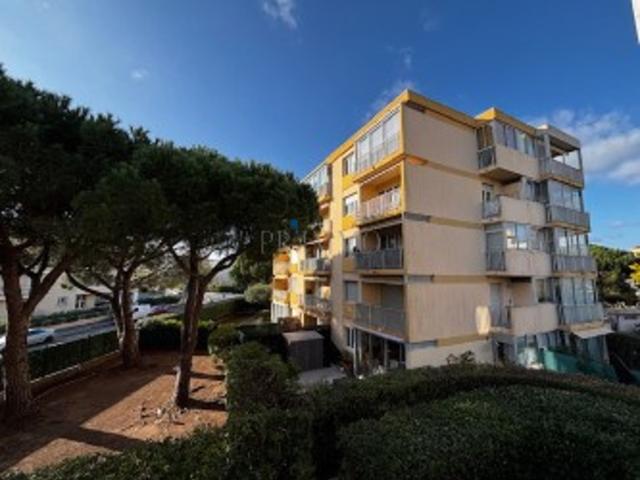 Fréjus Plage 2/3 pièces avec cave et parking 83600 FREJUS