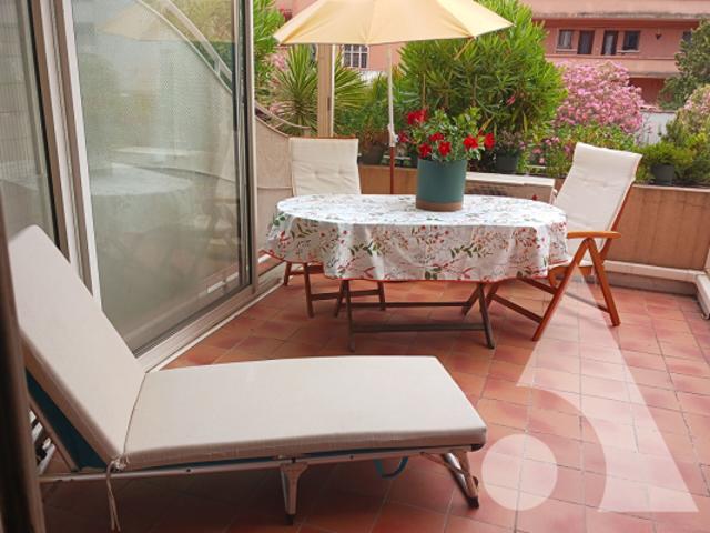 FRÉJUS PLAGE 2 pièces, terrasse 14 m2 plein sud, mer à 2 pas