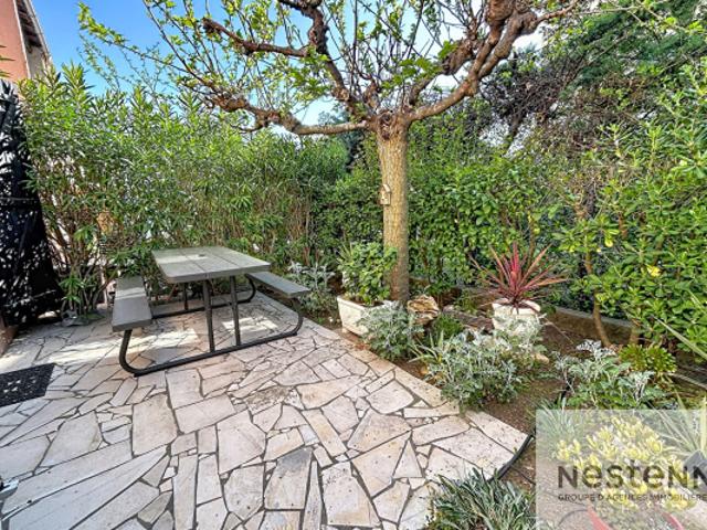 FREJUS PLAGE, maison 3 chambres, petit jardinet, garage