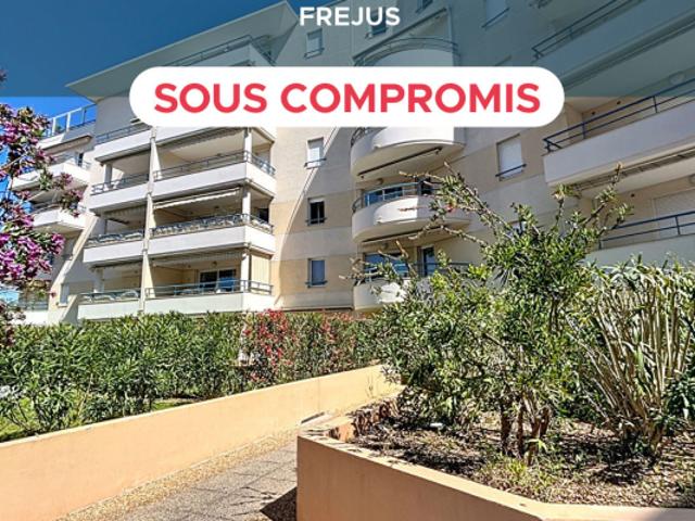 Fréjus Plage Résidence avec Piscine Appartement 2 pièces avec jardin