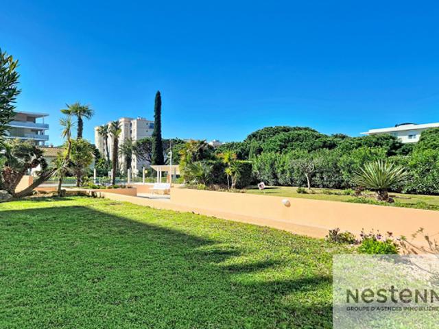 Fréjus plage, T2, 2 chambres, garage, calme, piscine