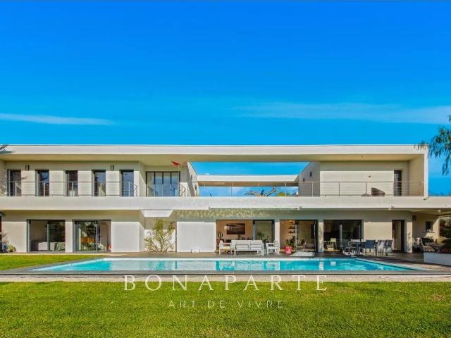 Frejus / Tour De Mare Somptueuse Villa D'exception 169m² Fréjus