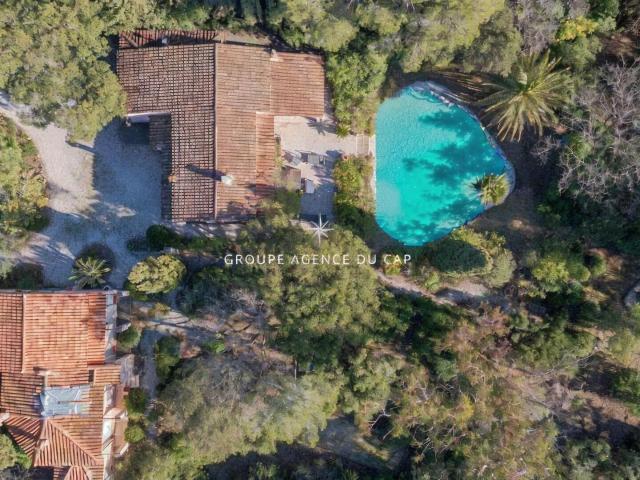 Frejus Valescure Villa Provencale Sur 4000M De Terrain P. 130m² Fréjus