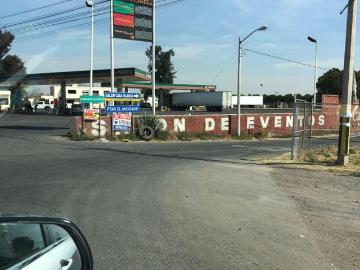 Frente Aeropuerto. Inmejorable terreno en venta