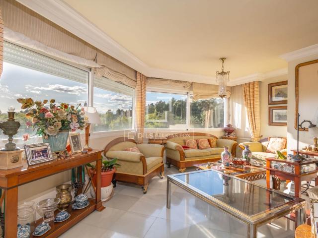 Maravilloso piso de 250 m² con vistas inmejorables al mar, e. 250m² Málaga