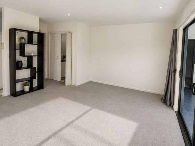 Fresh 2 Bedroom House to make a Home