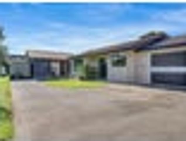 Fresh, tidy & move in ready