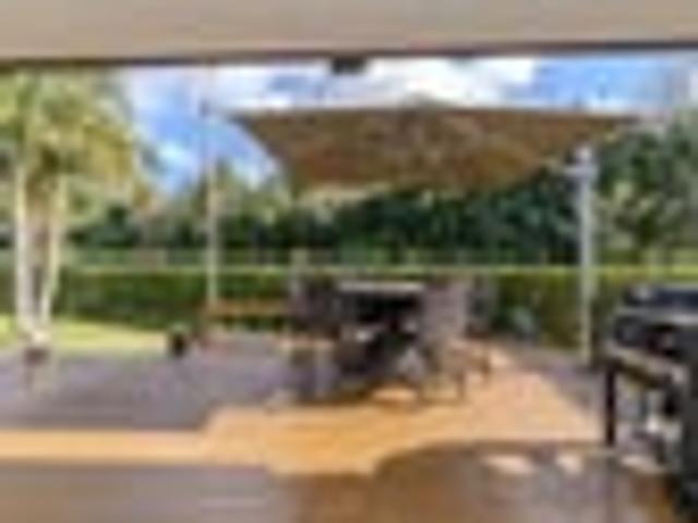 FRESH, EASY LIVING IN ORCHARD ESTATE