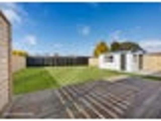Fresh, Modern & Move in Ready