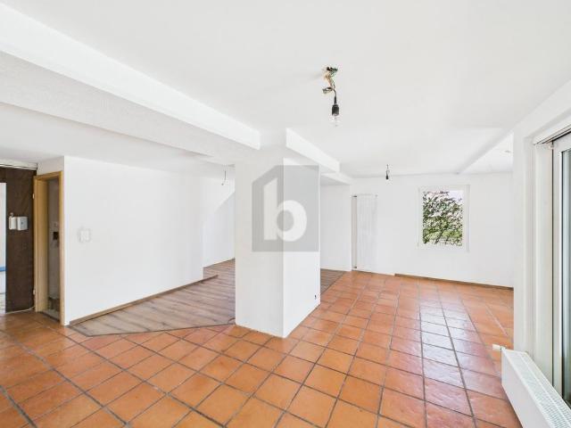 FRESHLY RENOVATED WITH A LARGE BALCONY