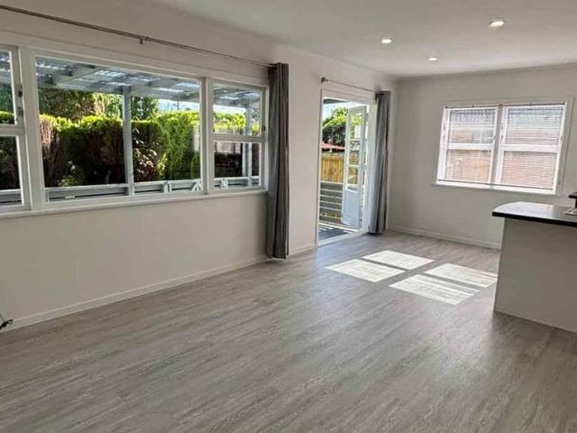 Freshly Renovated and looking fantastic!