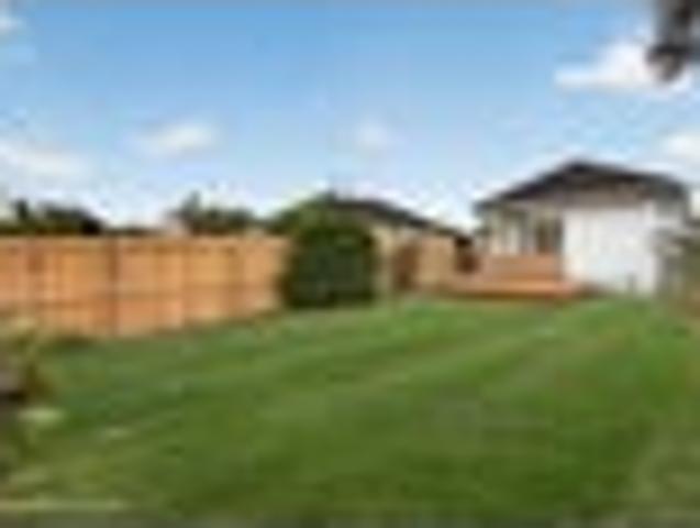 Freshly Renovated Coastal Gem!