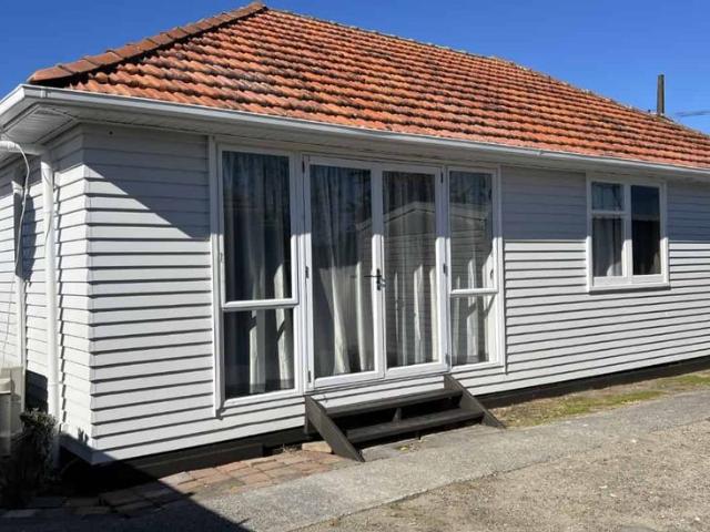Freshly Renovated in Melville