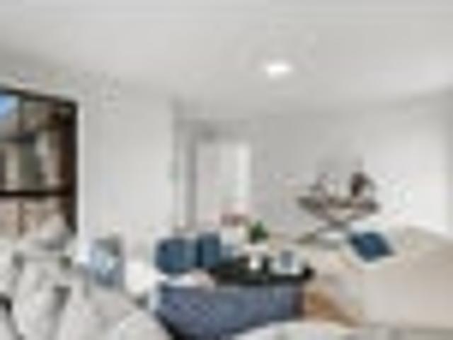 Freshly Updated Family Home in Popular Russley