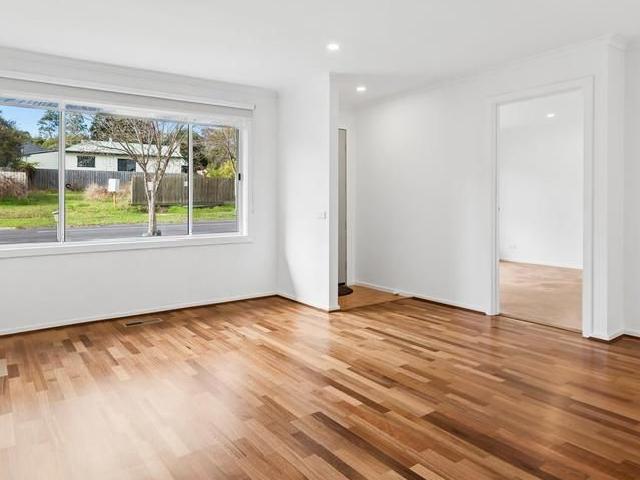 Freshly Updated Unit with Multiple Living Areas
