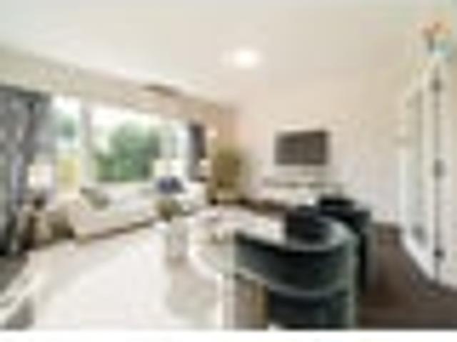 FRESHLEY RENOVATED AVALON GEM