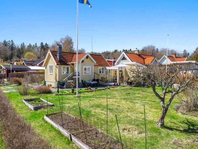 Fritidshus till salu i Huddinge Granbyvägen 48 | Länsförsäkringar Fastighetsförmedling