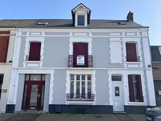 Friville Escarbotin 80130 Achat / Vente maison 10 pièces t10 terrasse parking