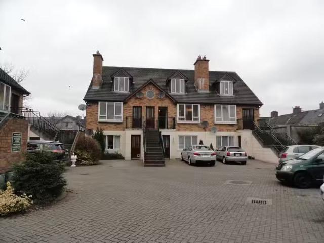 Friars Court, Mc Curtain Street, Mullingar, Co. Westmeath is f.
