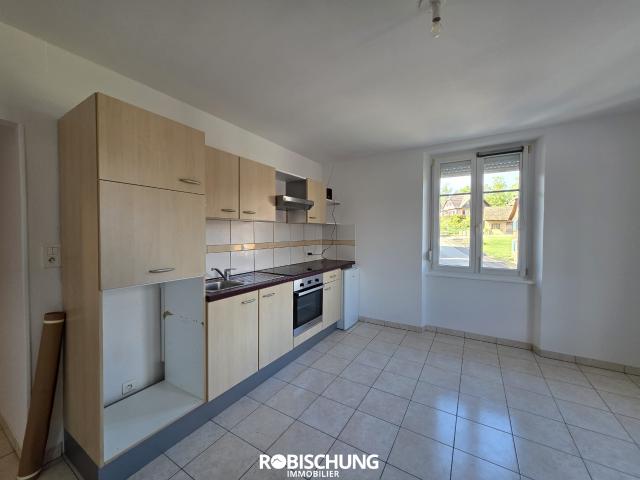 FRIESEN: Lumineux appartement de type F4 5 au 1er étage